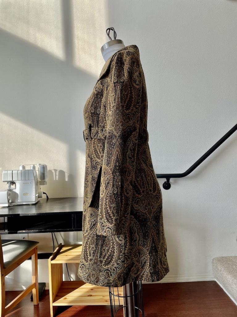Side view of Luna’s coat on the dress form made from Simplicity S2311 sewing pattern